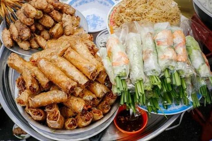 Chuyên gia Hotspot Matrix phân tích: 5 gian hàng quốc tế trên sàn và marketing video