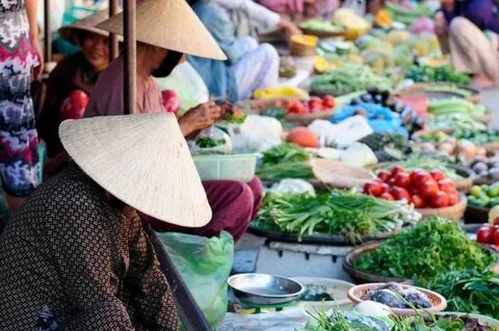 Tận dụng 